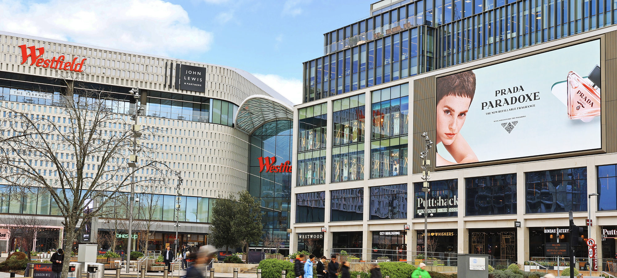 Westfield shopping centre white city hi-res stock photography and